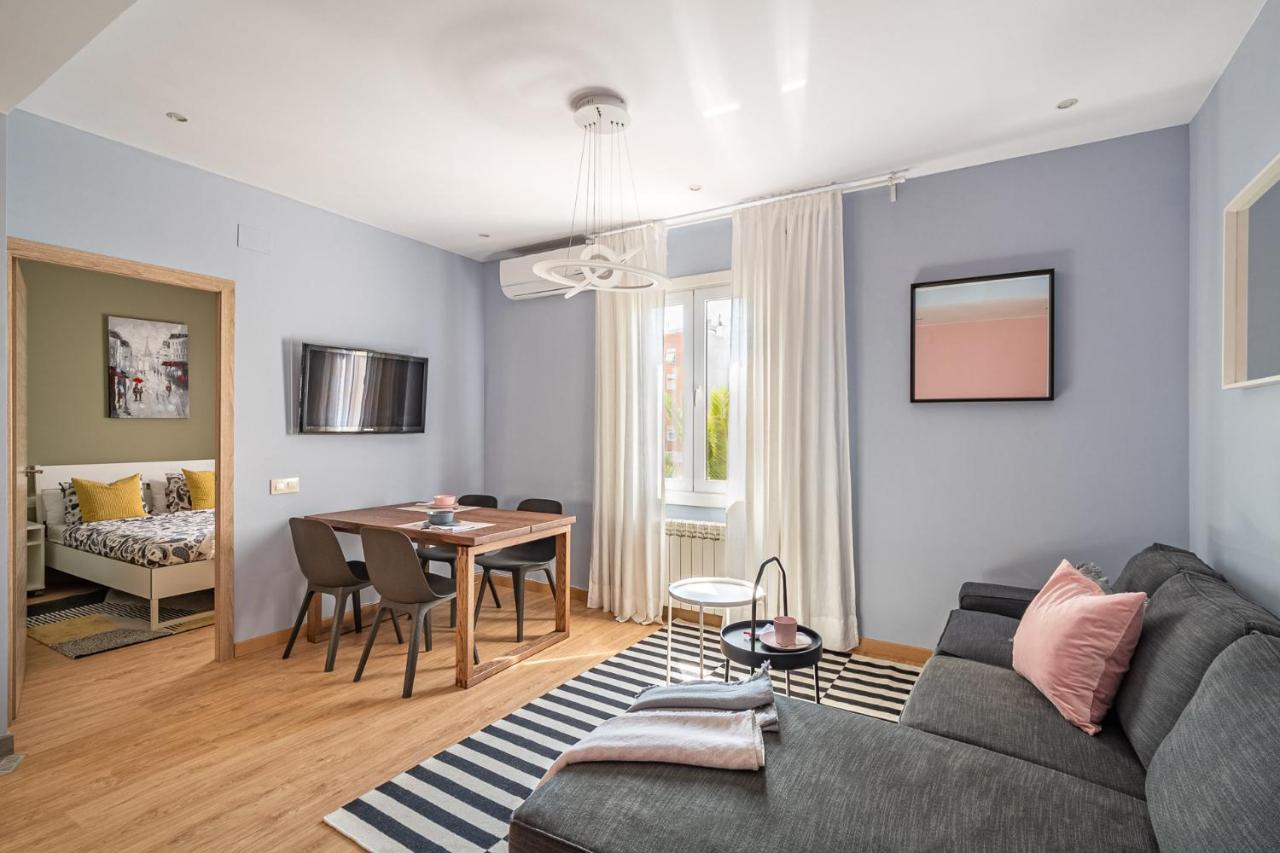 Three Bedrooms Apartment Βαρκελώνη Εξωτερικό φωτογραφία