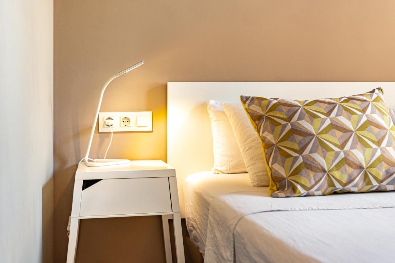 Three Bedrooms Apartment Βαρκελώνη Εξωτερικό φωτογραφία