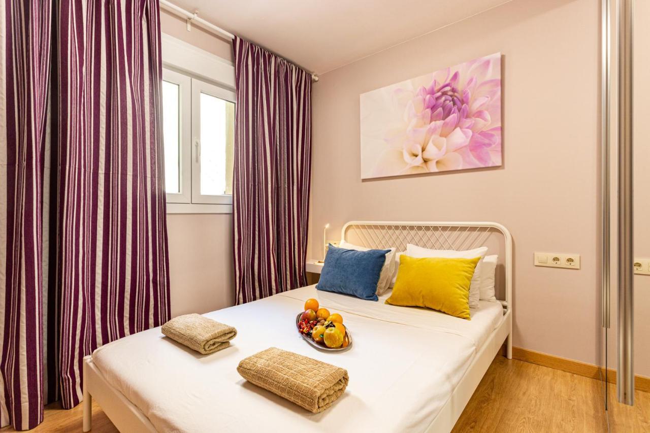 Three Bedrooms Apartment Βαρκελώνη Εξωτερικό φωτογραφία