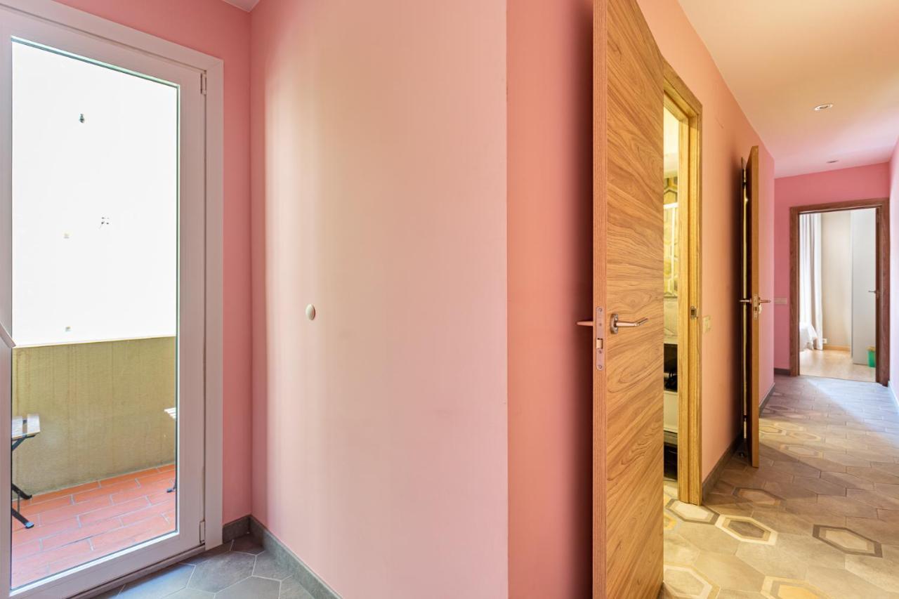 Three Bedrooms Apartment Βαρκελώνη Εξωτερικό φωτογραφία
